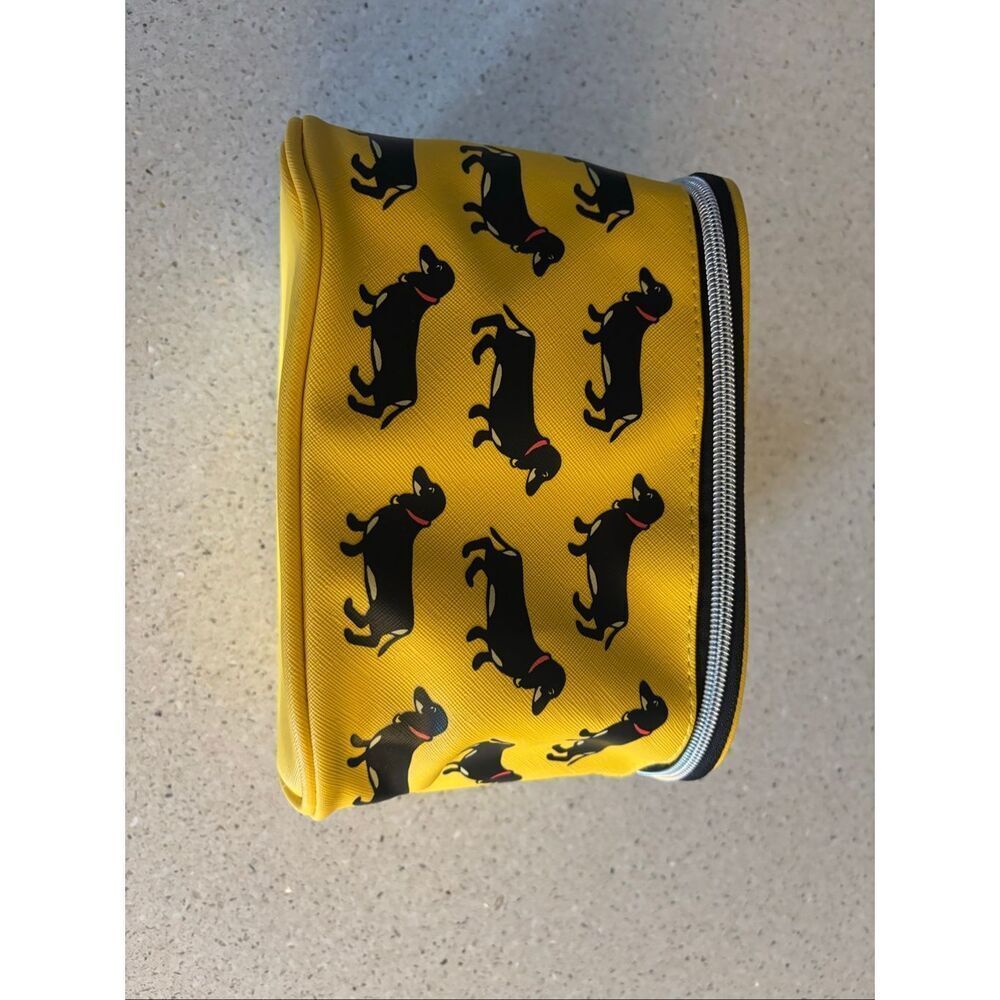 Marc Tetro cosmetic bag